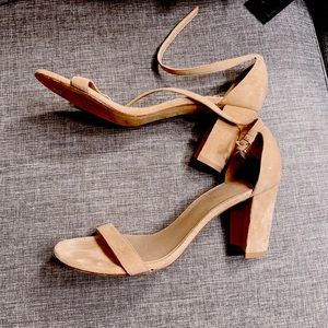 Stuart Weitzman light pink nude suede heels